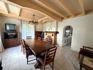  Maison � vendre 8 pi�ces 237 m�