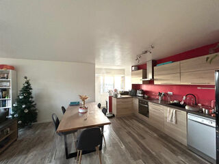  Appartement � vendre 4 pi�ces 82 m�