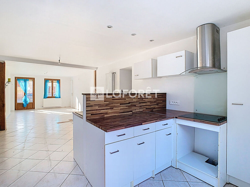 Vente Maison Maison 138 m² avec 4 chambres et jardin, Verrières Verrieres