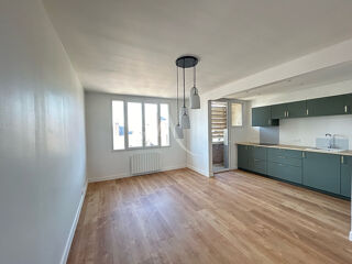  Appartement à louer 3 pièces 55 m²