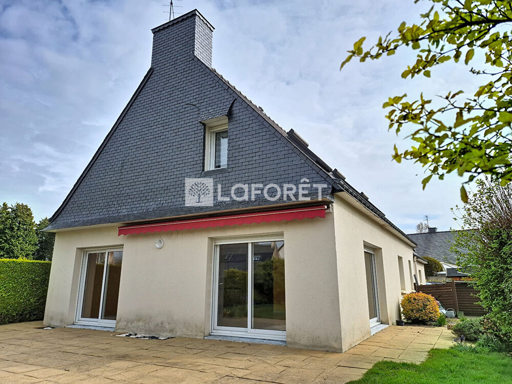 Maison 7 pièces 182 m² · à Ploermel · 182 m² · 325 500 €
