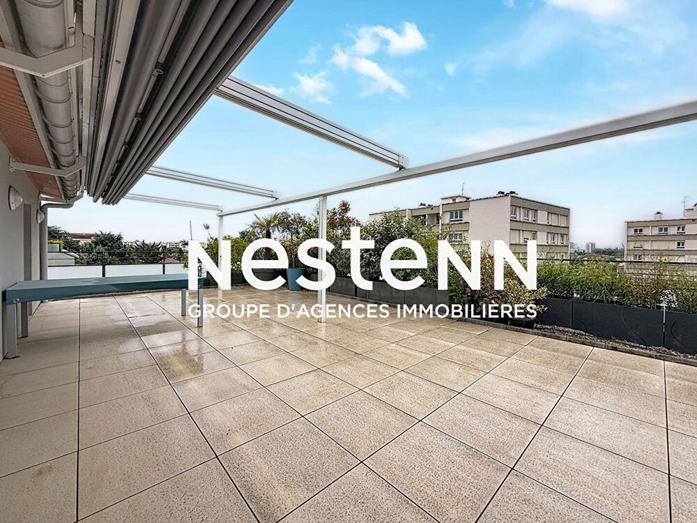 Grand Appartement 2 pièces avec Grande Terrasse en dernier étage - 69500 BRON