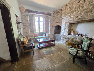  Villa à vendre 15 + pièces 474 m²