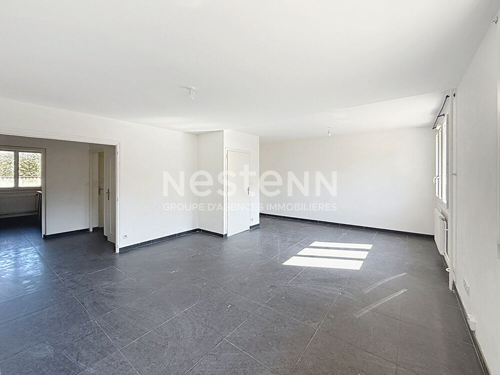 Location Appartement Appartement 4 Pi�ces 2 Chambres R�nov� Traversant EGLISE Rue Pag�re  - 69500 BRON Bron