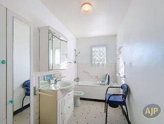  Maison � vendre 7 pi�ces 140 m�