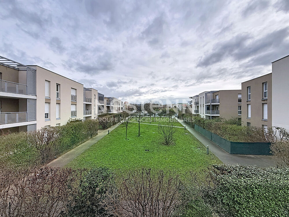 Appartement T3 2 Chambres avec Terrasse et Garage - 69500 BRON