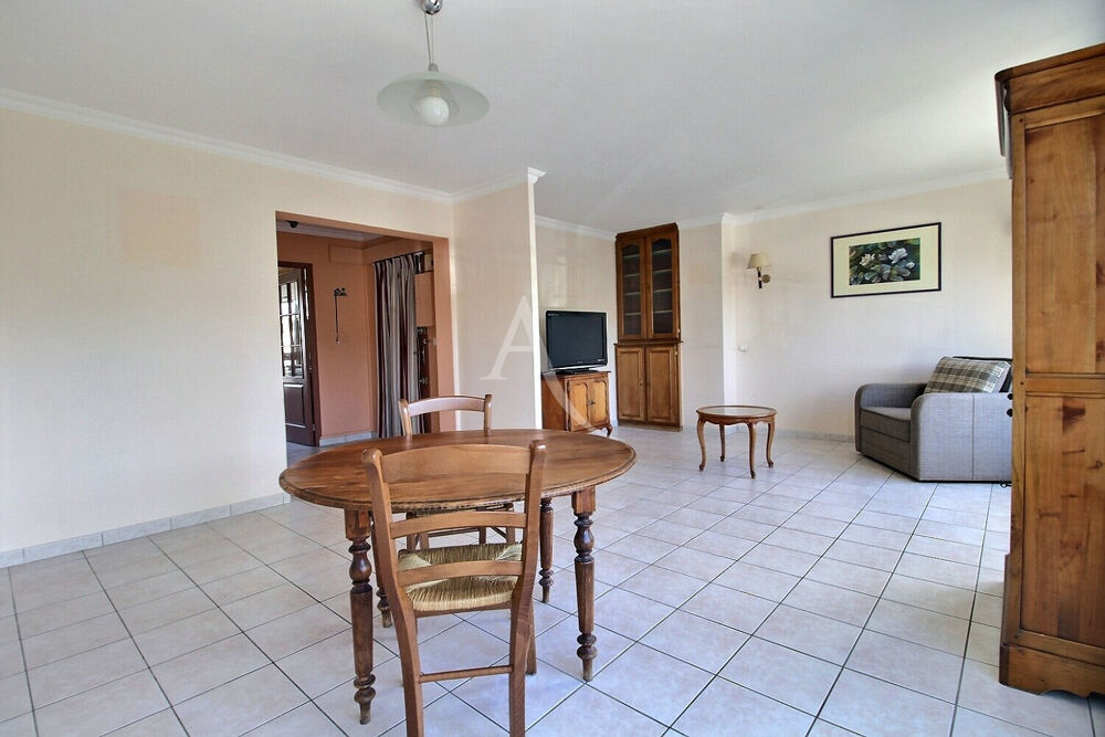 Vente Appartement Appartement 4 pièces de 85 m² avec grand balcon et faibles charges Maurepas