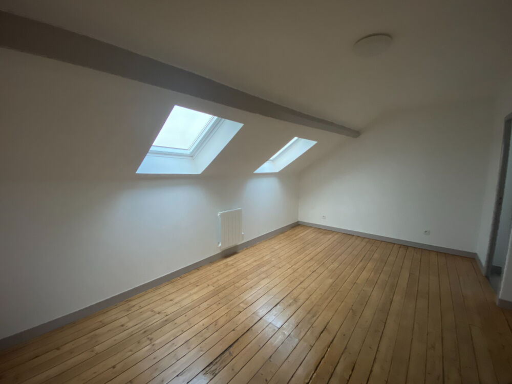 Location Appartement A louer studio Angers Chevrollier Angers