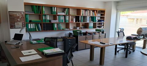 Local Commercial 132000 97118 Saint francois