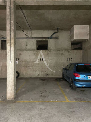  Parking / Garage � vendre 12 m�