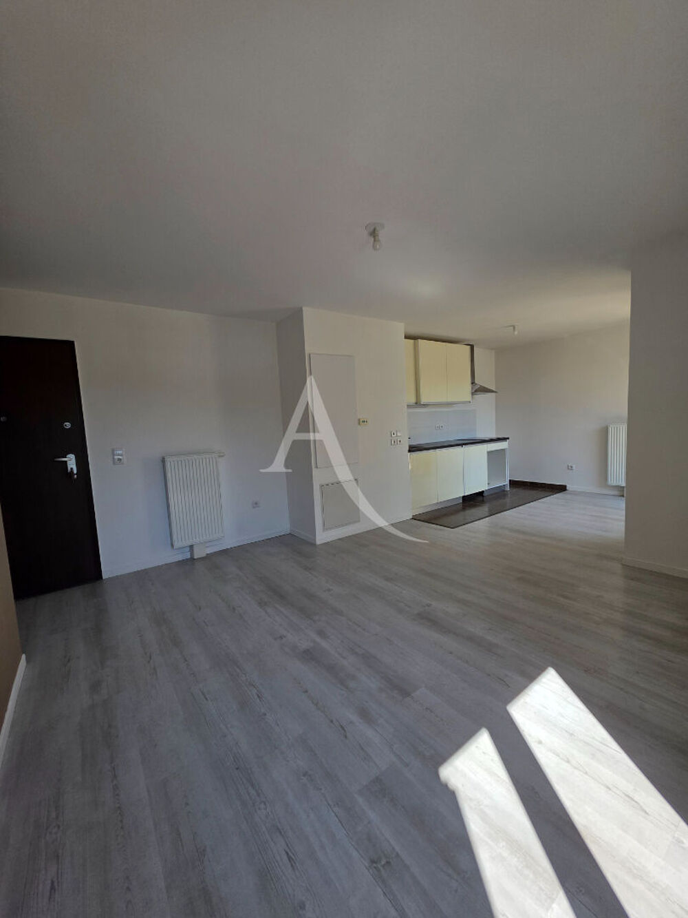 Appartement F2 Meaux centre ville - place de parking - terrasse