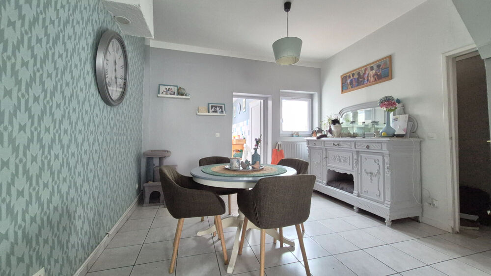 Charmante maison à petit budjet avec 3 chambres et cour