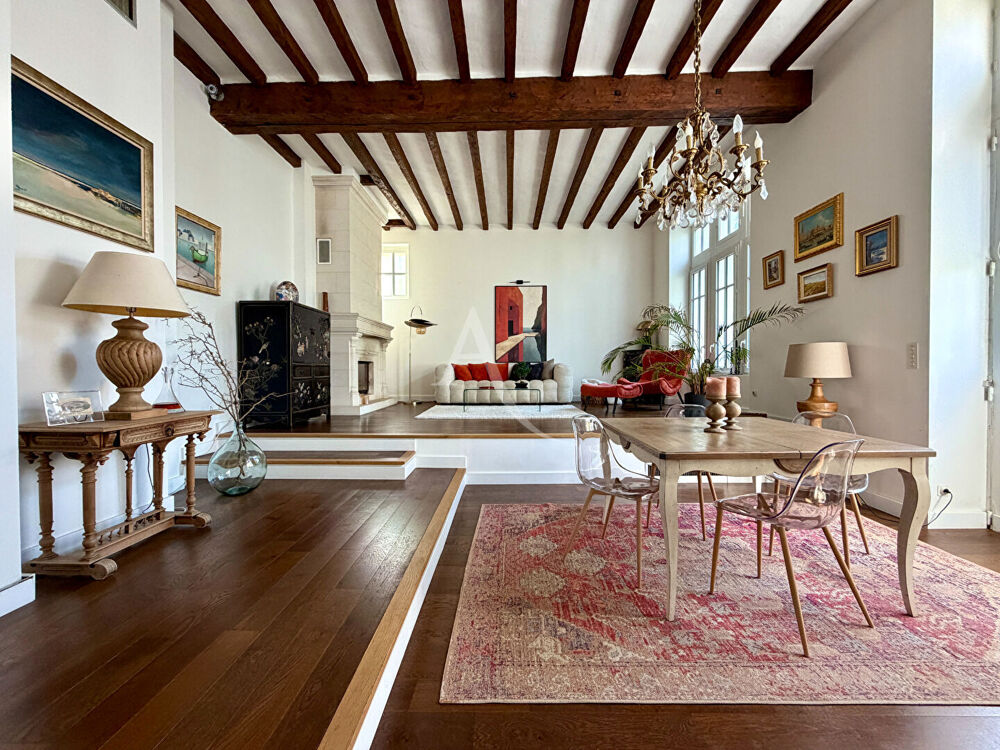 Maison 9 pièces 263 m² · à Tours · 263 m² · 950 000 €