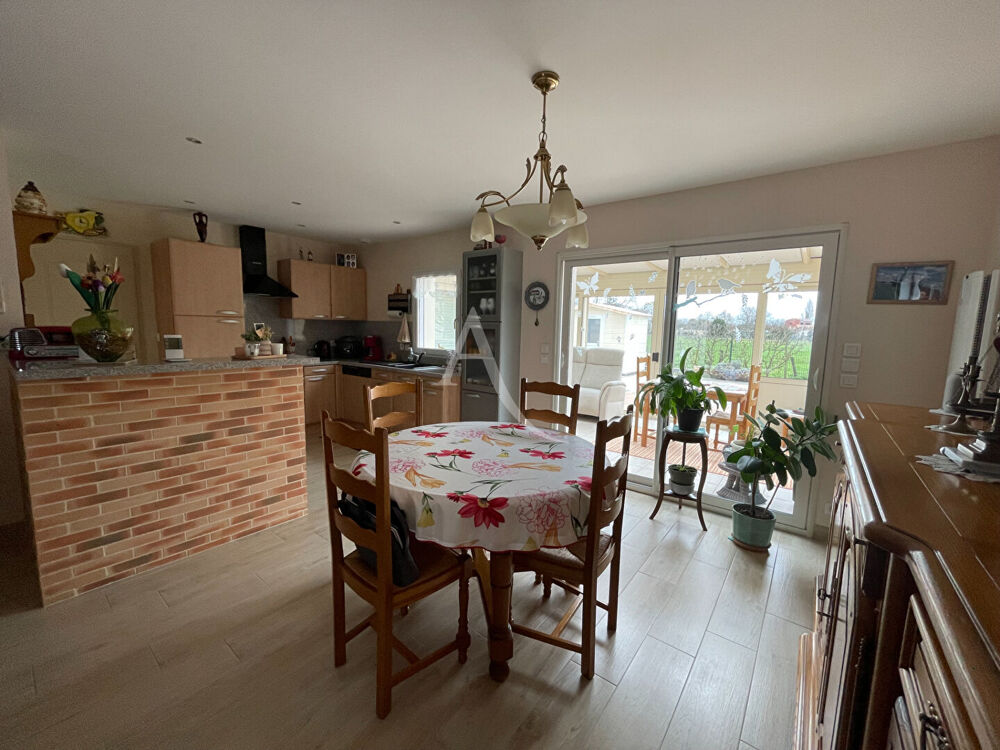 Vente Maison Maison Longeville Sur Mer 4 pi�ce(s) 102 m2 Longeville sur mer