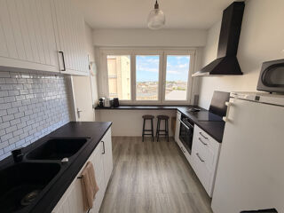  Appartement à louer 3 pièces 75 m²