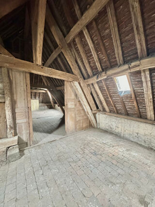  Immeuble à vendre 5 pièces 300 m²
