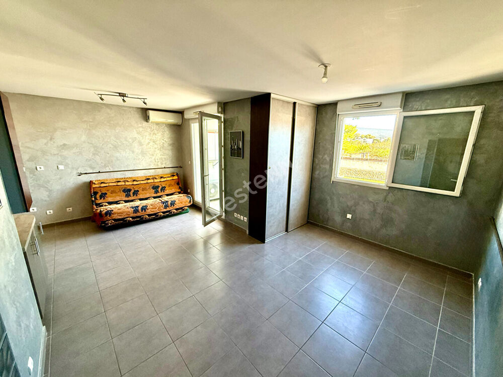 Vente Appartement Appartement La Ciotat de 2 pièces de 33.27 m² avec garage dans résidence avec piscien La ciotat