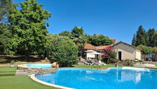  Maison à vendre 12 pièces 319 m²