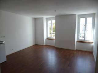  Appartement à louer 2 pièces 33 m²