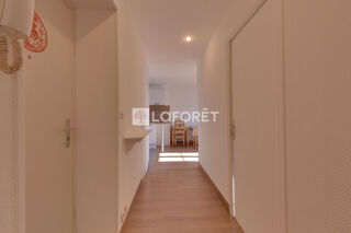  Appartement à louer 5 pièces 68 m²