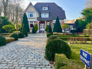  Maison  vendre 10 pices 275 m