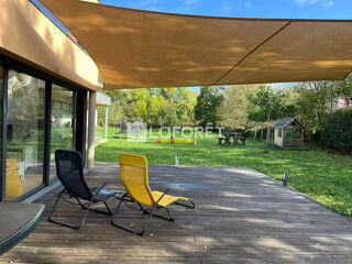  Maison 7 pi�ces 161 m� Sebazac concoures