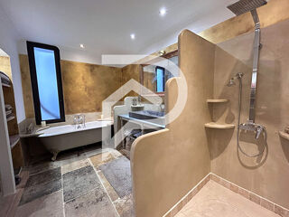  Maison  vendre 6 pices 300 m