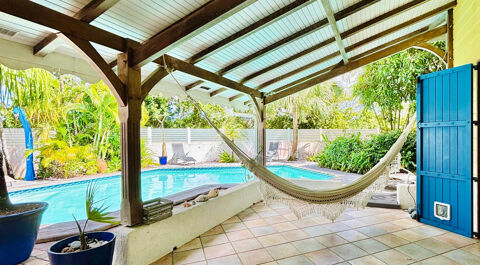   Villa cr�ole avec piscine, SPA et 2 bungalows � Sainte-Luce Maison - 7 pi�ce(s) - 165 m�