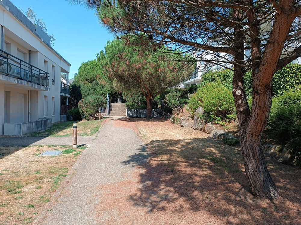 Appartement à vendre à Vannes 2 pièce(s) dans une petite copropriété idélament placée.