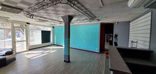  Immeuble à vendre 10 pièces 245 m²