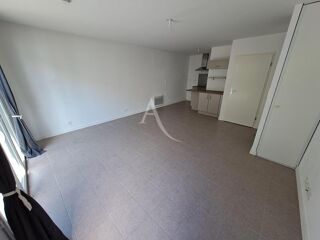 Appartement à louer 1 pièce 32 m²