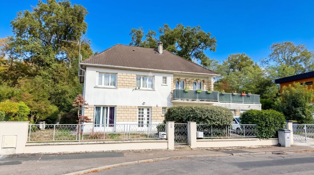 Vente Maison Maison Montgeron 10 pièce(s) 185 m2 Montgeron