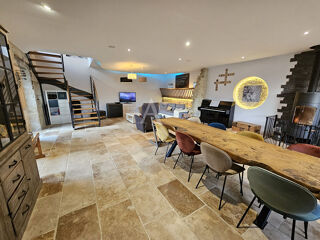  Maison  vendre 6 pices 242 m