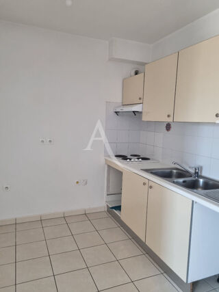  Appartement à louer 2 pièces 52 m²