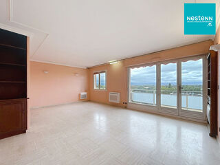  Appartement à louer 2 pièces 80 m²