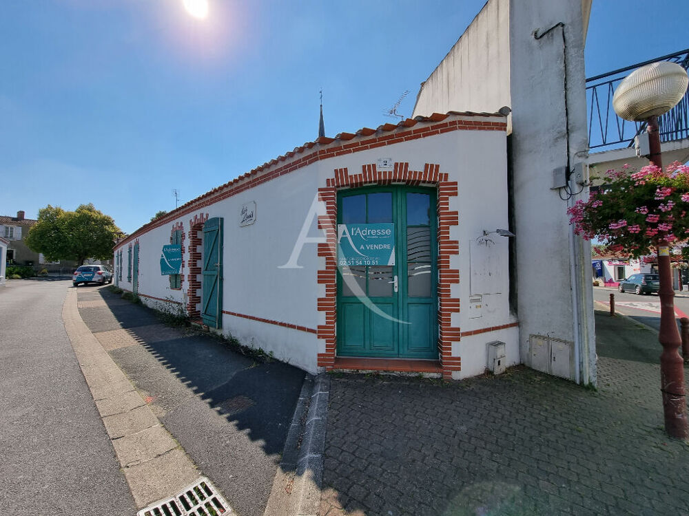 Maison 6 pièces 260 m² · à Le Fenouiller · 260 m² · 212 500 €