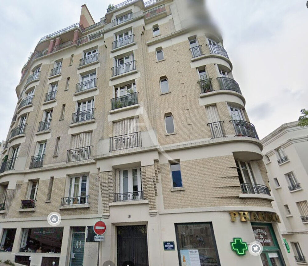 Vente Appartement Abbesses Place Émile Goudeau - 2 Pièces 60 M² - Immeuble Pierre, Brique & Ascenseur Paris 18