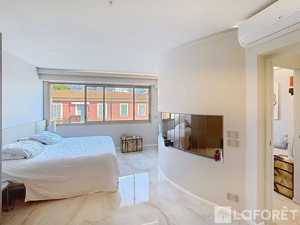 à vendre  Appartement Roquebrune-Cap-Martin (06190)