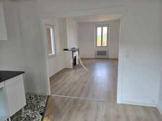  Appartement à louer 4 pièces 80 m²