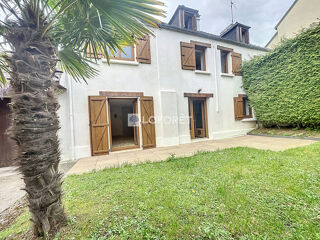  Maison  vendre 8 pices 150 m