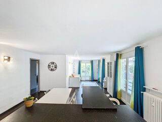  Appartement à louer 3 pièces 75 m²