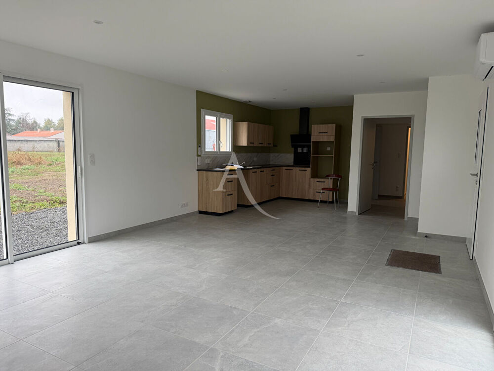 Vente Maison Maison La Limouziniere 3 pièce(s) 90 m2 La limouziniere