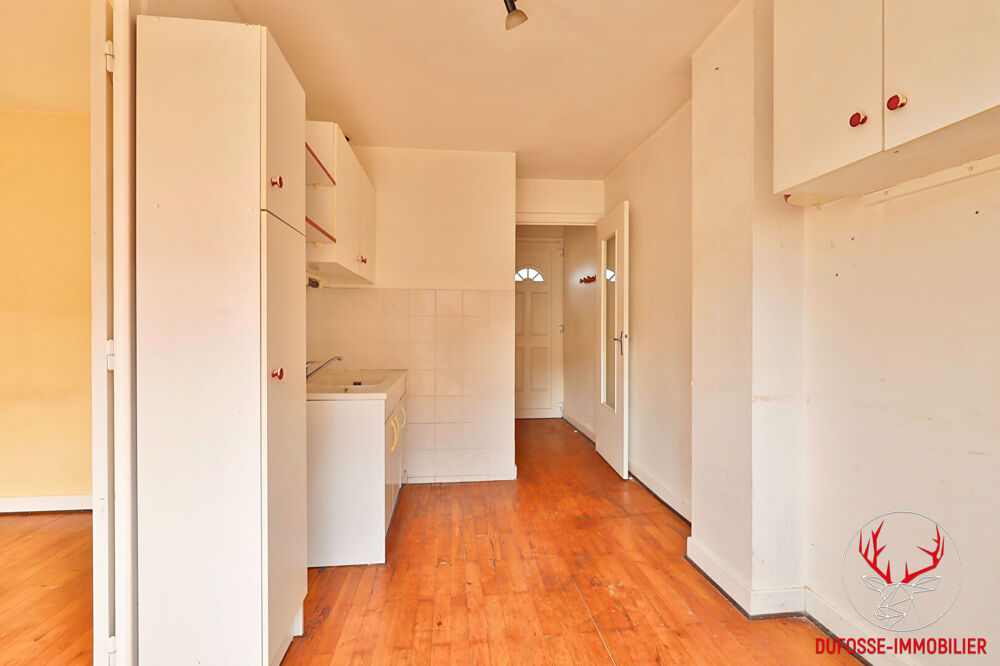 T2 dernier étage avec terrasse 14 m²
