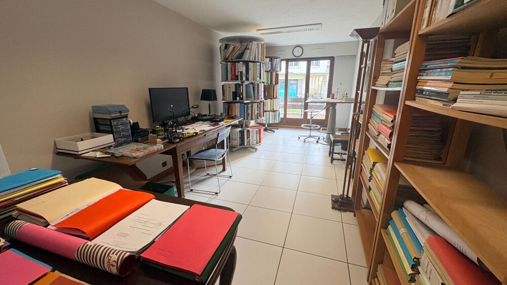   Bureaux  3 pièces 59.40 m2 + s/sol + cave + garage Albertville
