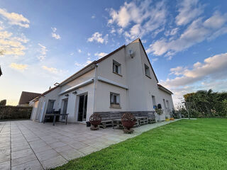  Maison à vendre 8 pièces 196 m²