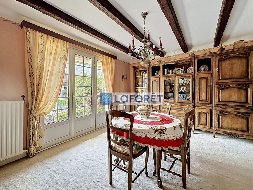 Froncles, Pavillon sur sous-sol 83 m² avec remise
