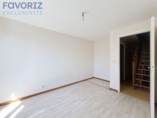  Appartement à louer 3 pièces 48 m²