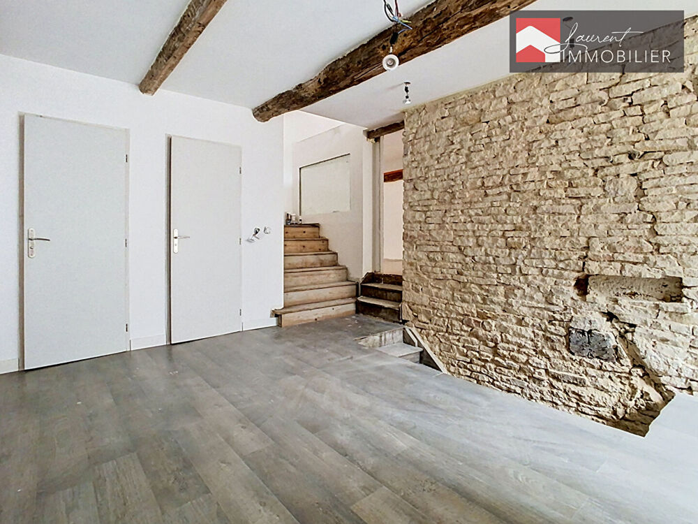 Vente Maison Maison de ville en pierre, 3 niveaux, 172 m² - 71260 LUGNY Lugny