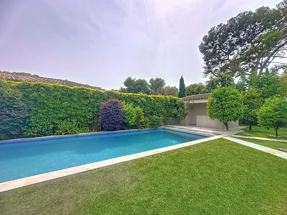Vente Maison Villa contemporaine avec piscine à Beaucours Sanary Sur Mer 5 pièces de 195 m2 Sanary sur mer