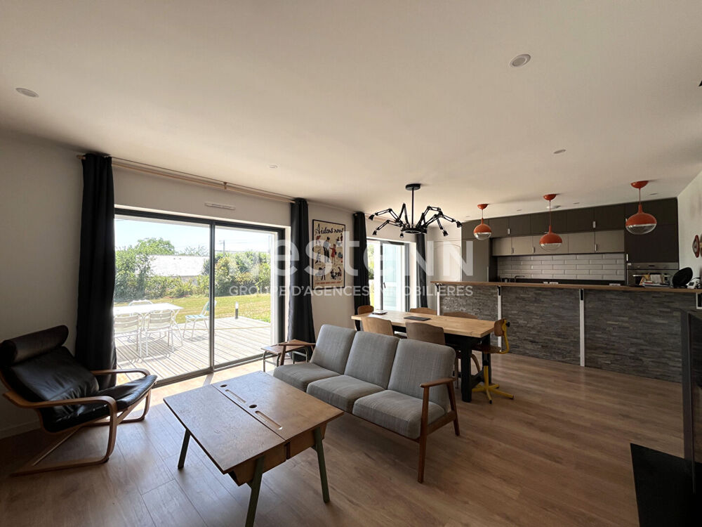 Maison d'architecte à vendre, Plumelec, 174 m², 5 chambres.